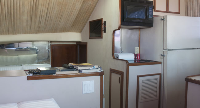 38ft Blackfin Cabin